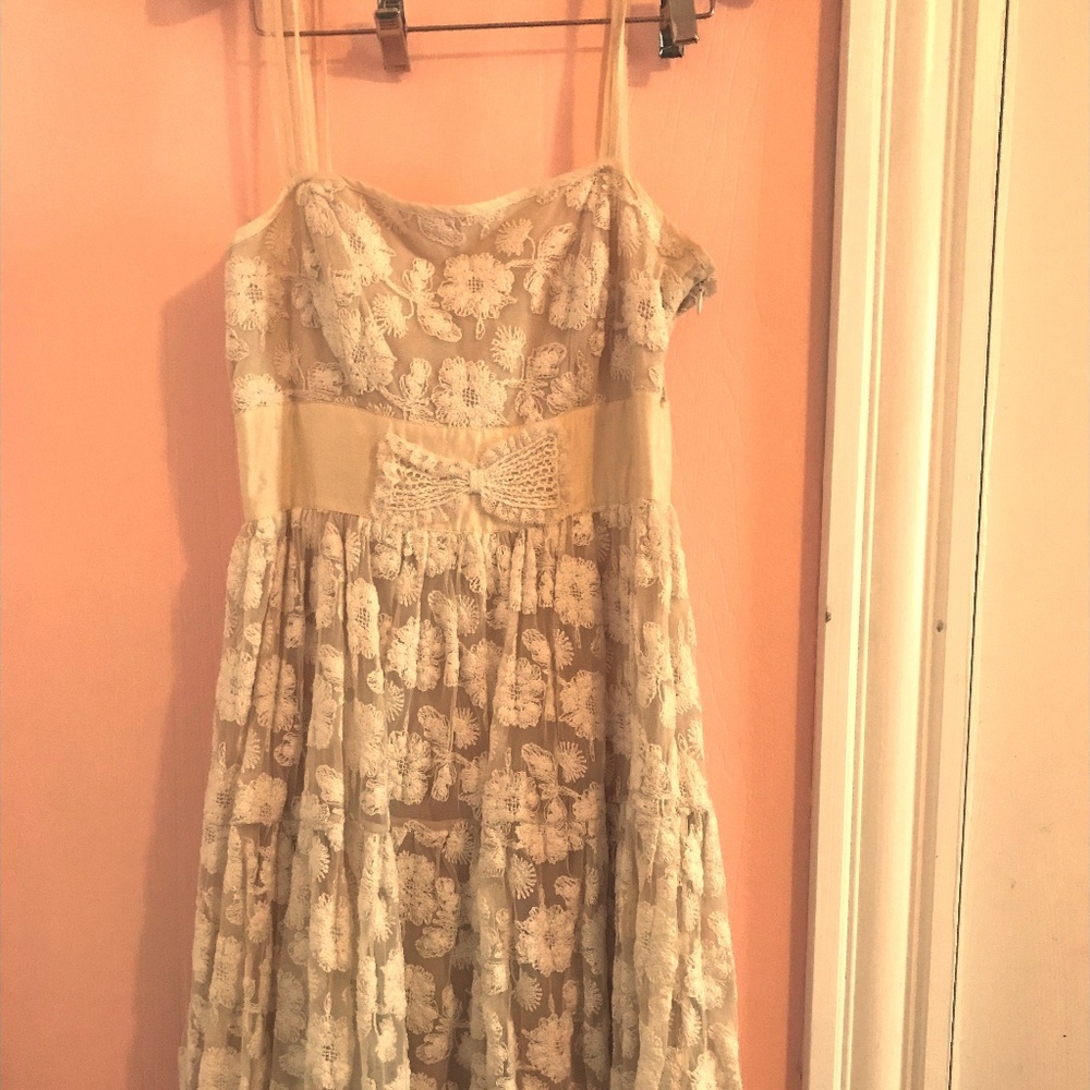 Anthropologie Lil Vintage Style Lace Dress 8